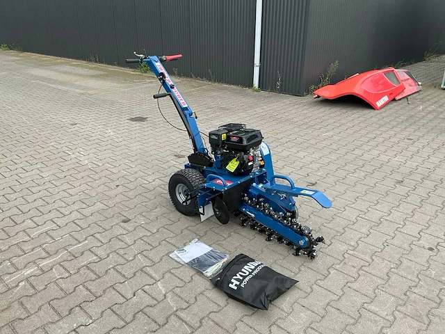 Hyundai sleuvengraver - afbeelding 7 van  13