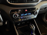 Hyundai tucson 1.6 t-gdi comfort, j-813-zn - afbeelding 4 van  27