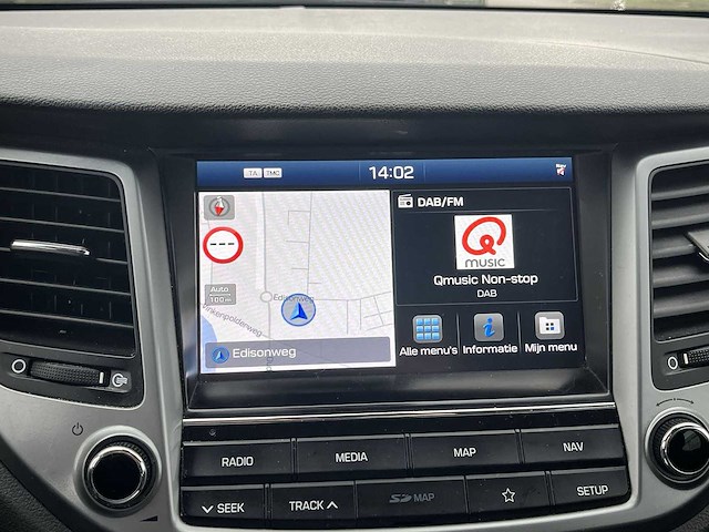 Hyundai tucson 1.7 crdi comfort 2018 | th-665-h - afbeelding 2 van  24