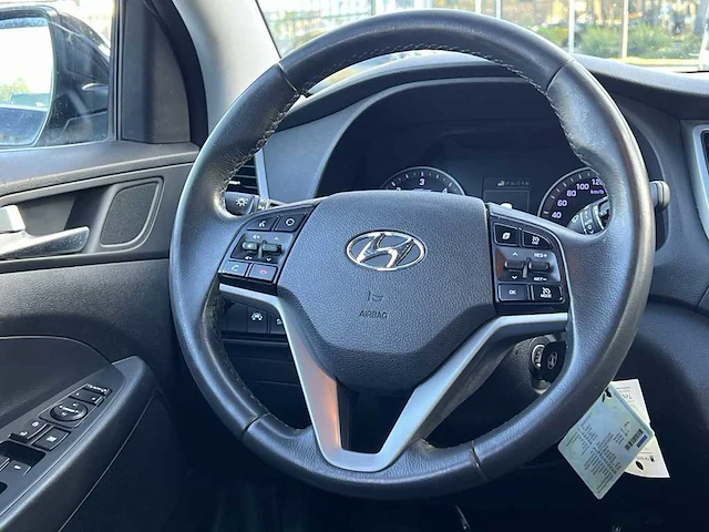 Hyundai tucson 1.7 crdi comfort | th-665-h - afbeelding 10 van  20