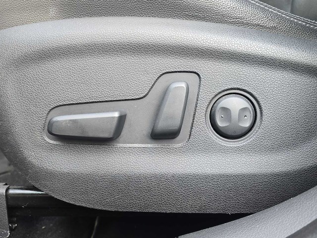 Hyundai tucson 2.0 crdi premium 2016 | sf-382-l - afbeelding 33 van  36