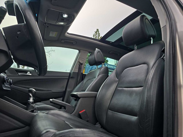 Hyundai tucson 2.0 crdi premium 2016 | sf-382-l - afbeelding 23 van  36