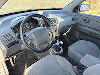 Hyundai tucson 2.0i active | 67-rh-fh i - afbeelding 3 van  26