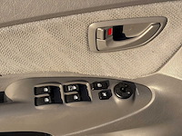 Hyundai tucson 2.0i active | 67-rh-fh i - afbeelding 11 van  26