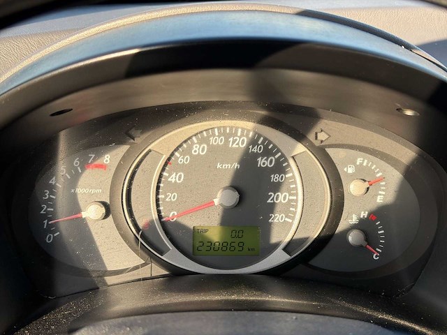 Hyundai tucson 2.0i active | 67-rh-fh i - afbeelding 14 van  26