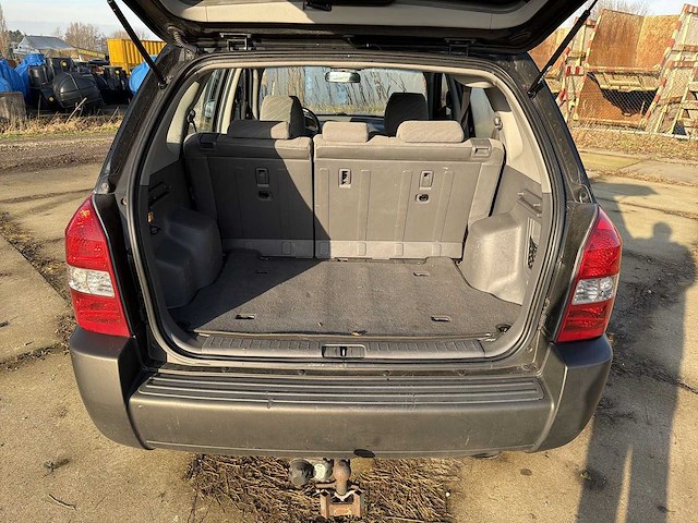 Hyundai tucson 2.0i active | 67-rh-fh i - afbeelding 18 van  26