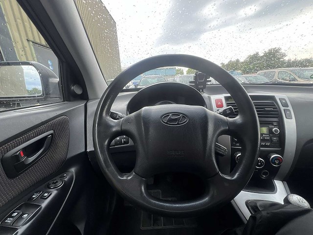 Hyundai tucson 2.0i dynamic executive | 25-gtr-1 - afbeelding 23 van  24