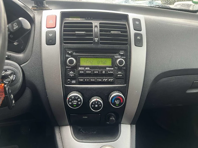 Hyundai tucson 2.0i dynamic executive | 25-gtr-1 - afbeelding 18 van  26