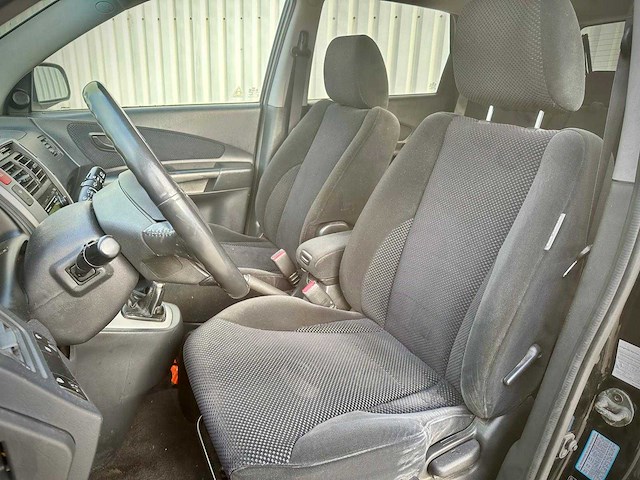 Hyundai tucson 2.0i style, 04-xr-lr - afbeelding 10 van  12