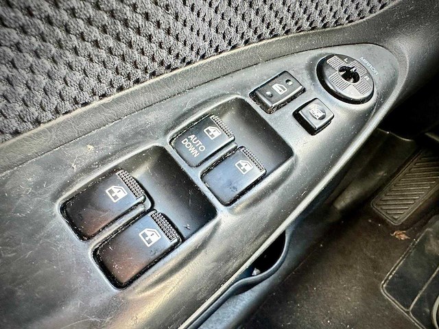 Hyundai tucson 2.0i style, 04-xr-lr - afbeelding 12 van  12