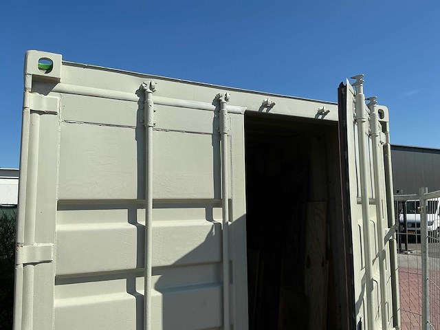 Hyundai zeecontainer - afbeelding 18 van  20