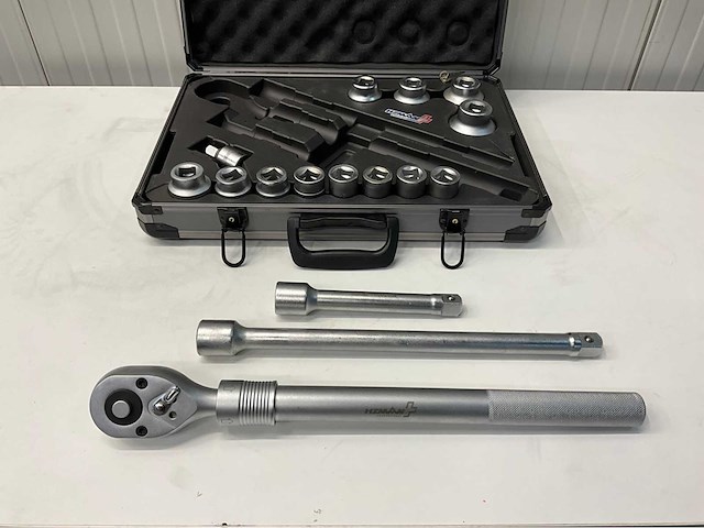 Hzman dopsleutelset in koffer 16 pcs- telescopische ratel uitschuifbaar - doppen 19 tm 50mm - afbeelding 9 van  13