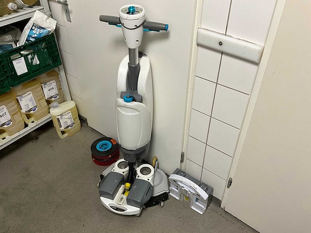 I-mop - xl - schrobzuigmachine - afbeelding 1 van  6