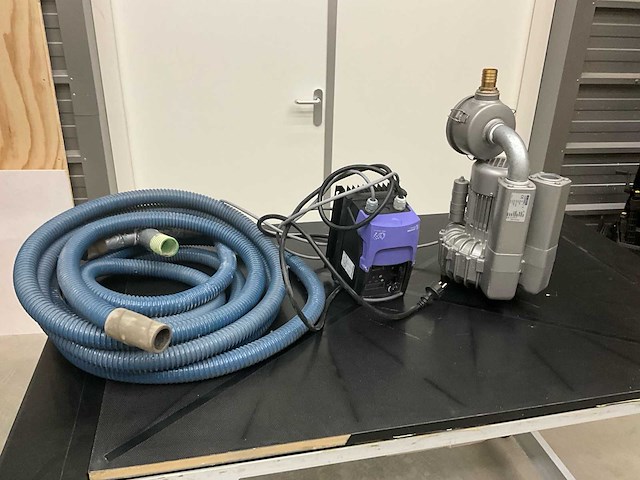 I2s quartz hd grootformaat scanner met vacuumtafel - afbeelding 9 van  19