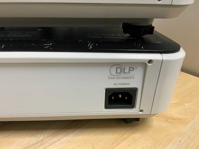 I3 dpl projector l3604w lazer beamers & projectie(2x) - afbeelding 3 van  4