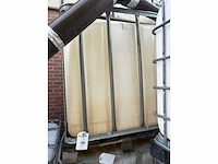 Ibc 1000 liter leeg op houten pallet - afbeelding 1 van  1