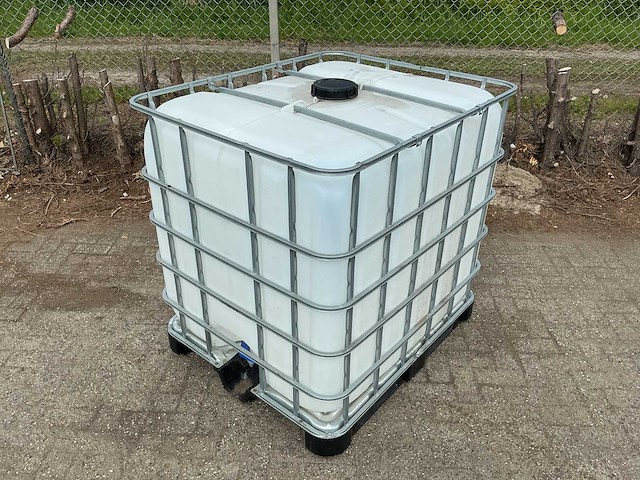 Ibc 1000 liter (leeg) - afbeelding 1 van  8