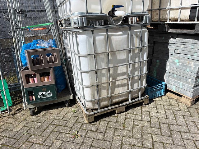 Ibc container (4x) - afbeelding 1 van  7