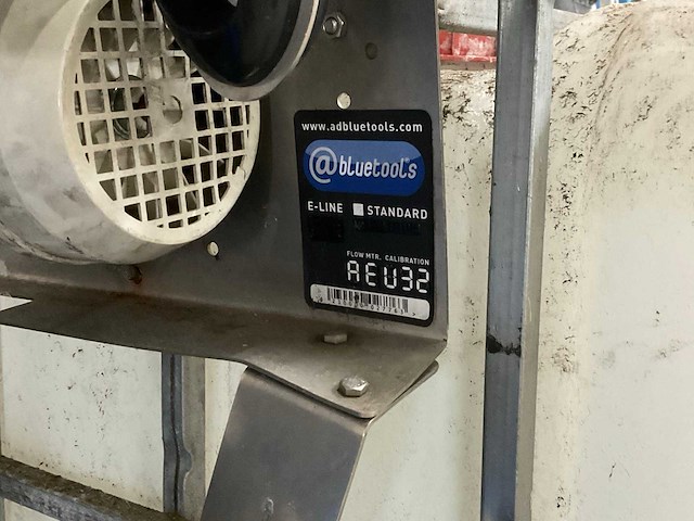 Ibc container v.v. pomp met adblue - afbeelding 3 van  3