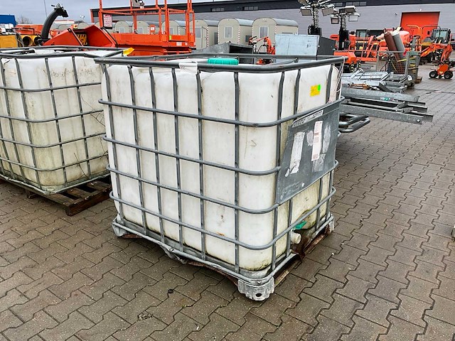 Ibc container / watercontainer / vloeistofcontainer - afbeelding 2 van  7