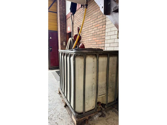 Ibc container - afbeelding 2 van  3