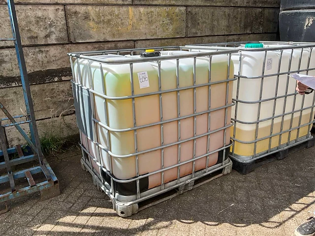 Ibc container - afbeelding 1 van  1
