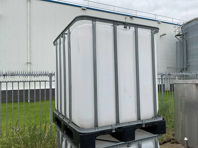 Ibc-containers (2x) - afbeelding 3 van  5