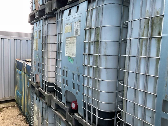 Ibc-containers (3x) - afbeelding 3 van  4