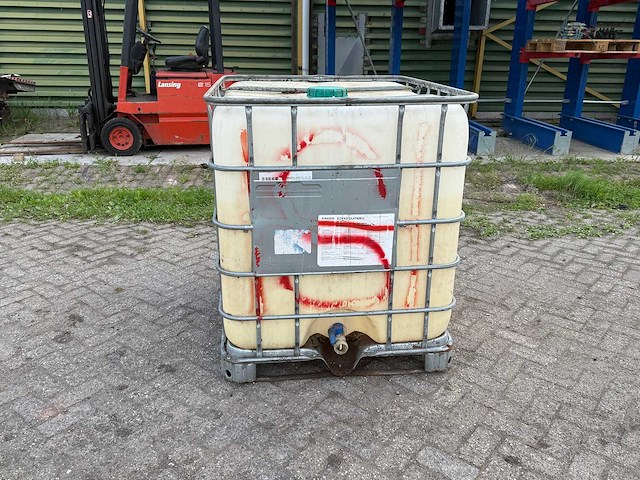 Ibc vat 1000 liter - afbeelding 1 van  9