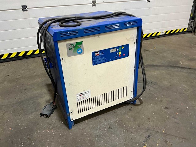 Ibg time e acculader - afbeelding 1 van  5