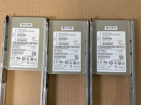 Ibm (24e) 10x 900 gb sas(st900mm0168) - 1x 900 gb sas(huc109090css600) - 6x 800 gb sas(st800fm0173) - 5x 800 gb sas(txa2d2) disk array enclosure - afbeelding 2 van  17