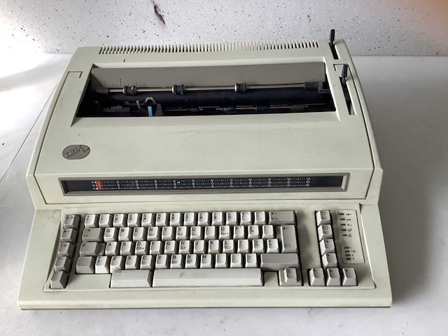 Ibm 6781 typemachine - afbeelding 3 van  3