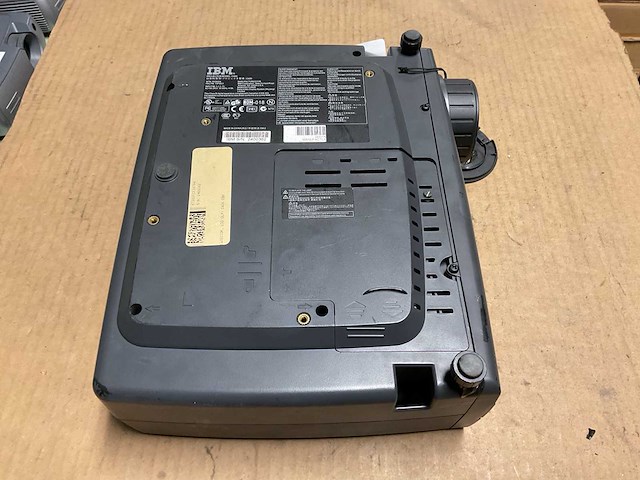 Ibm c400 dlp projector - afbeelding 4 van  5