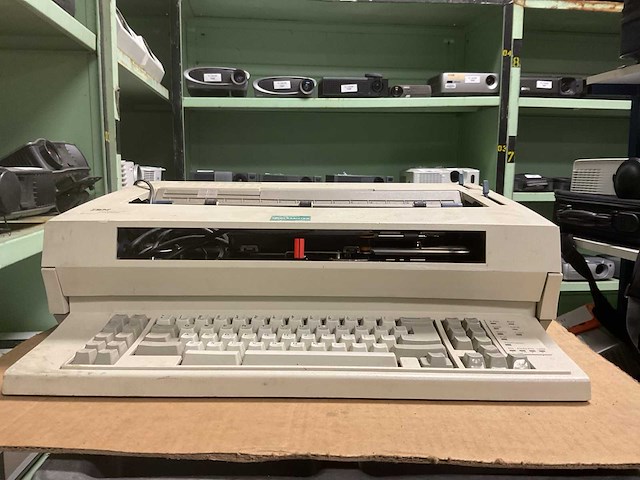 Ibm wheelwriter 1500 typewriter - afbeelding 2 van  4
