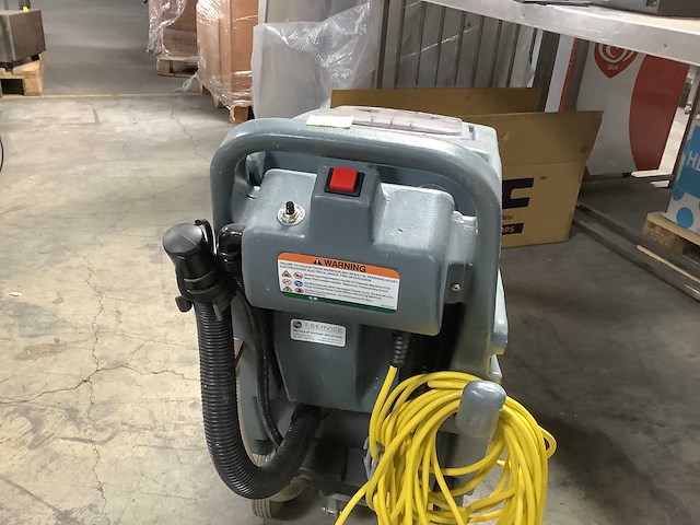 Ice - tapijt reiniger - cleaning machine - afbeelding 3 van  7