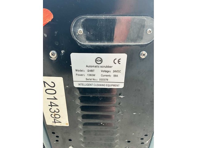 Ice i24bt schrobzuigmachine met extra set accu’s - afbeelding 13 van  23
