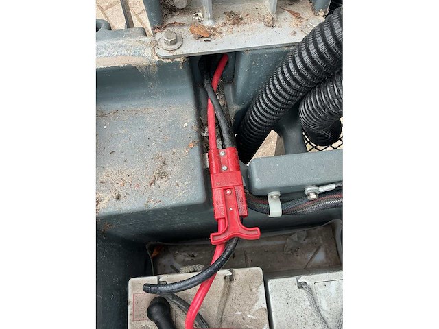 Ice i24bt schrobzuigmachine met extra set accu’s - afbeelding 19 van  23