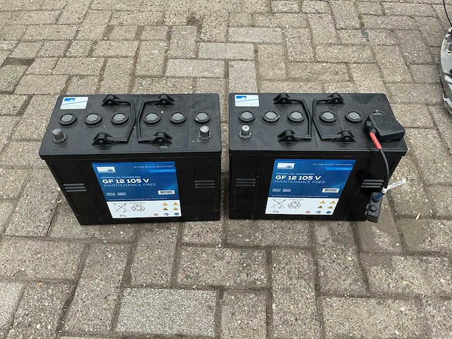 Ice i24bt schrobzuigmachine met extra set accu’s - afbeelding 20 van  23