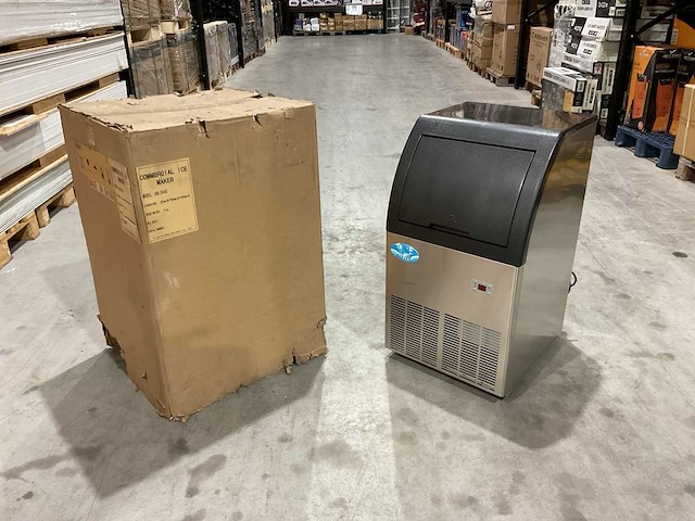 Ice maker xb40fzl ijsblokjesmachine - afbeelding 1 van  47