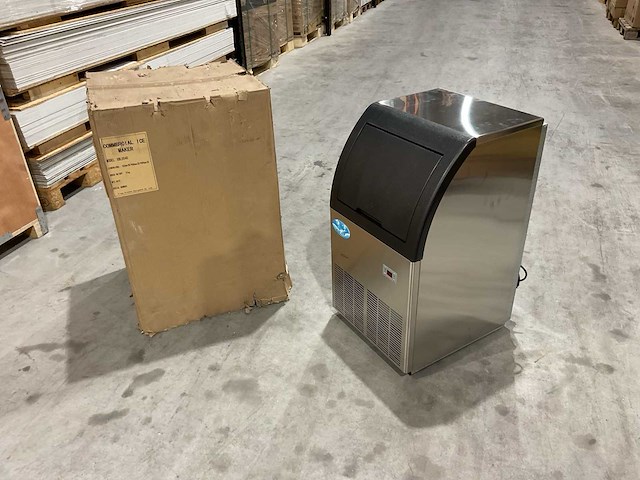 Ice maker xb40fzl ijsblokjesmachine - afbeelding 12 van  47