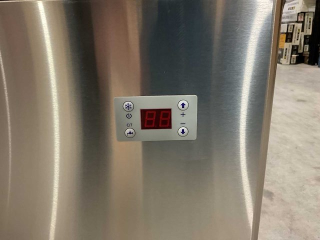 Ice maker xb40fzl ijsblokjesmachine - afbeelding 8 van  34