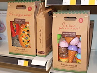 Icecream en pizza sets everyday life, zeven stuks. - afbeelding 1 van  2