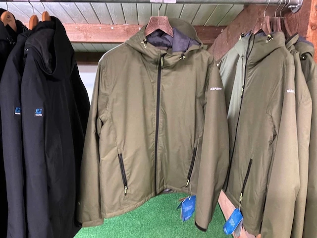 Icepeak barbeau jas (4x) - afbeelding 2 van  3