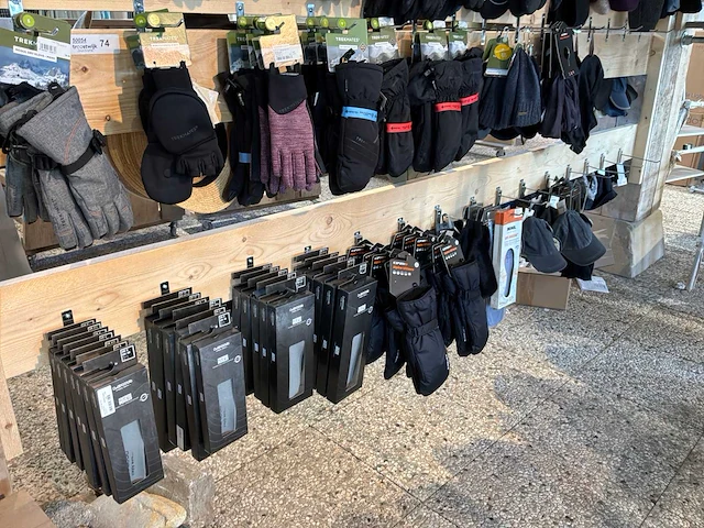 Icepeak / trekmates handschoenen - afbeelding 1 van  16