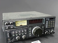 Icom ic-r7000 breedbandige communicatie-ontvanger (hf/vhf/uhf).