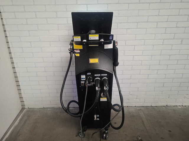 Iconic - diamond ice - diode laser ontharingsmachine - afbeelding 15 van  17