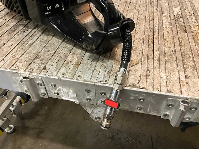 Ics 695xlpg-40 beton kettingzaag - afbeelding 4 van  8