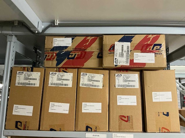 Ide pl st wand kasten 300x200x150 & 500x300x150 (18x) - afbeelding 1 van  9