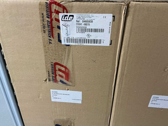 Ide pl st wand kasten 600x400x250 & 600x500x300 (9x) - afbeelding 8 van  10