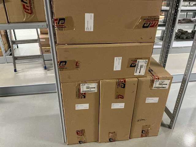 Ide pl st wand kasten 600x500x250 (5x) - afbeelding 1 van  6